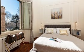 Savoia Exclusive House